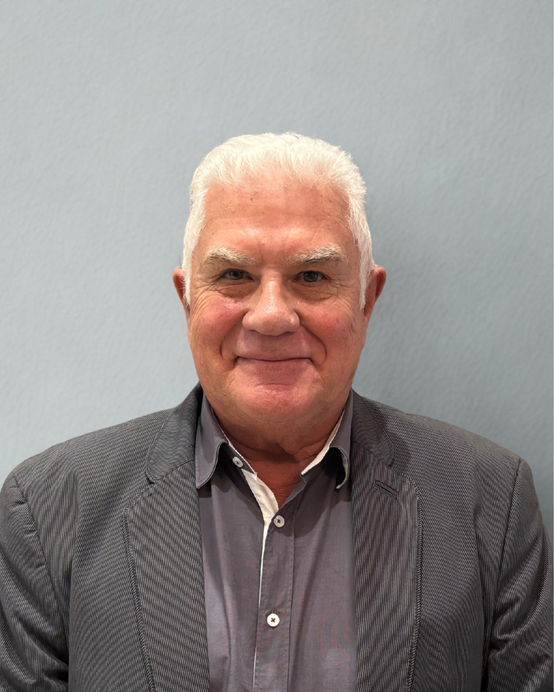 Dr. Julio Ferreira